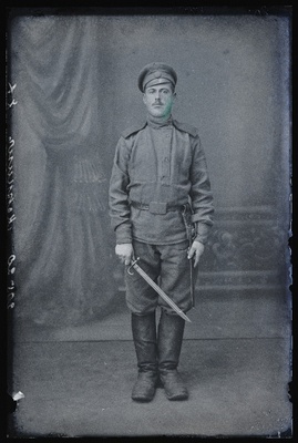 Sõjaväelane Markin.  duplicate photo