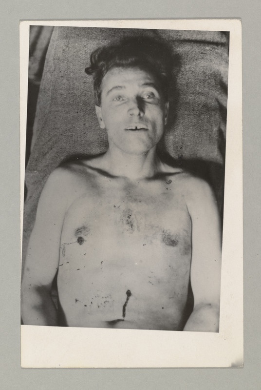 Saaremaal Laimjala vallas "Ado" talus 24. okt. 1933.a. tulevahetusel politseikonstaabliga surma saanud põrandaaluse komm. tegelase Aleksander Vassili p. Ellami laip.