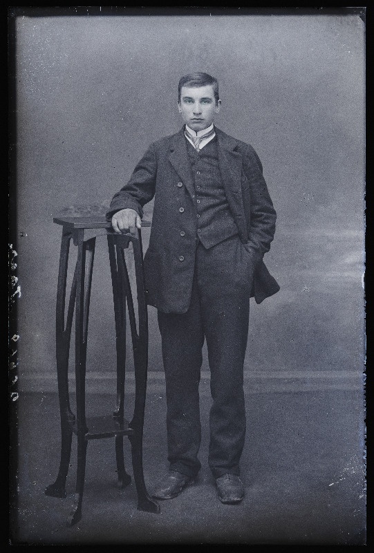 Oskar Taar, (Kaarli vald, Räime talu).