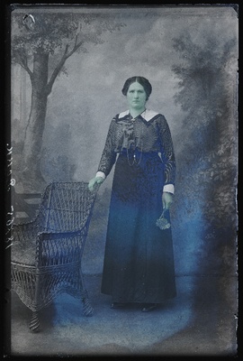 Marie Pokk.  similar photo