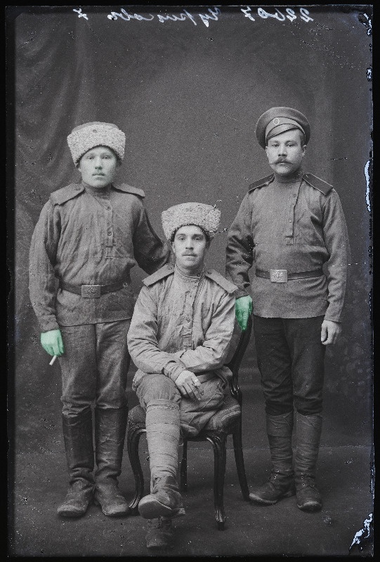 Grupp sõjaväelasi, (foto tellija Tschirikoff [Tširikov]).