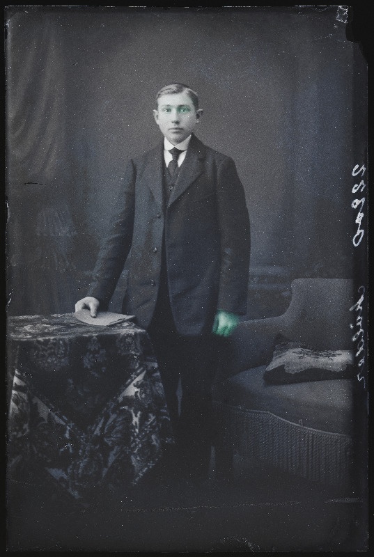 Theodor Mölder, (Meleski vabrik).