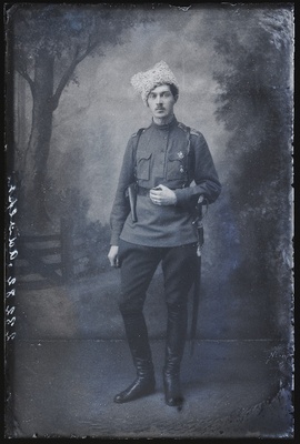 Sõjaväelane Adolphi.  duplicate photo