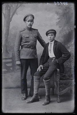 Kaks meest, (foto tellija Manna).  duplicate photo