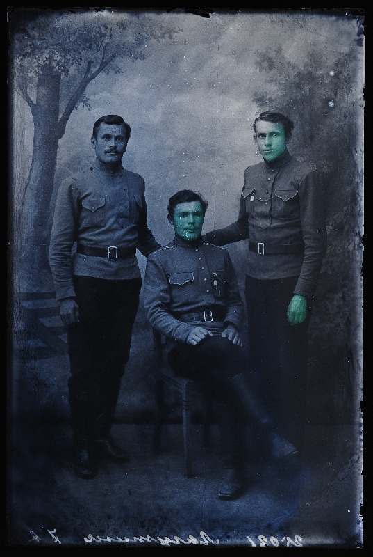 Grupp sõjaväelasi, (foto tellija Lagutin).
