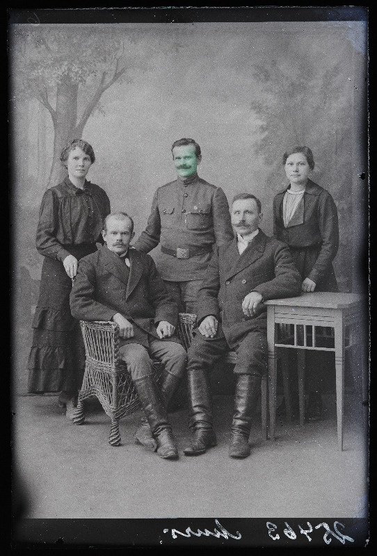 Grupp inimesi, (foto tellija Murs).