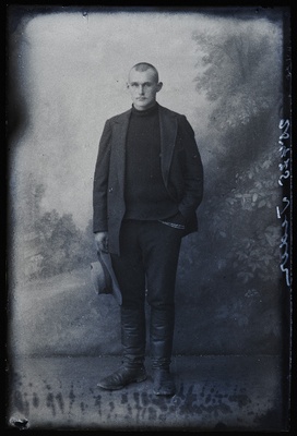 Teder, (Puiatu vald, Saaremõisa talu, J. Ojas).  duplicate photo