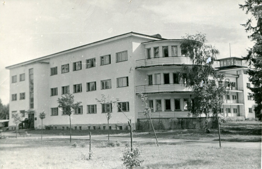 Uus Kose Sanatooriumi hoone ja tuberkuloosi haigla