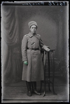 Sõjaväelane Reinson.  duplicate photo
