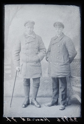 Kaks meest, (foto tellija Konrad).  duplicate photo