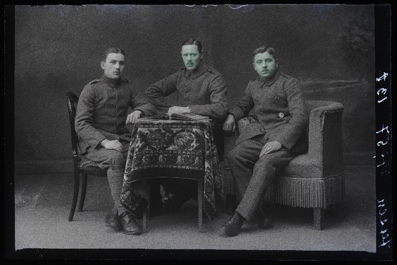 Grupp Saksa sõjaväelasi, (foto tellija Jessen).