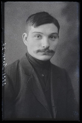Leppik.  duplicate photo