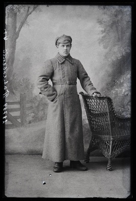 Sõjaväelane Polovski.  duplicate photo
