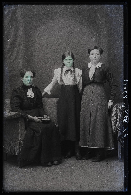 Proua Pensch [tütardega].