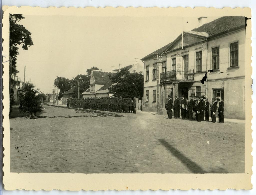 Aleksander Paldrok funeral in Kuressaare, view on Tallinn Street