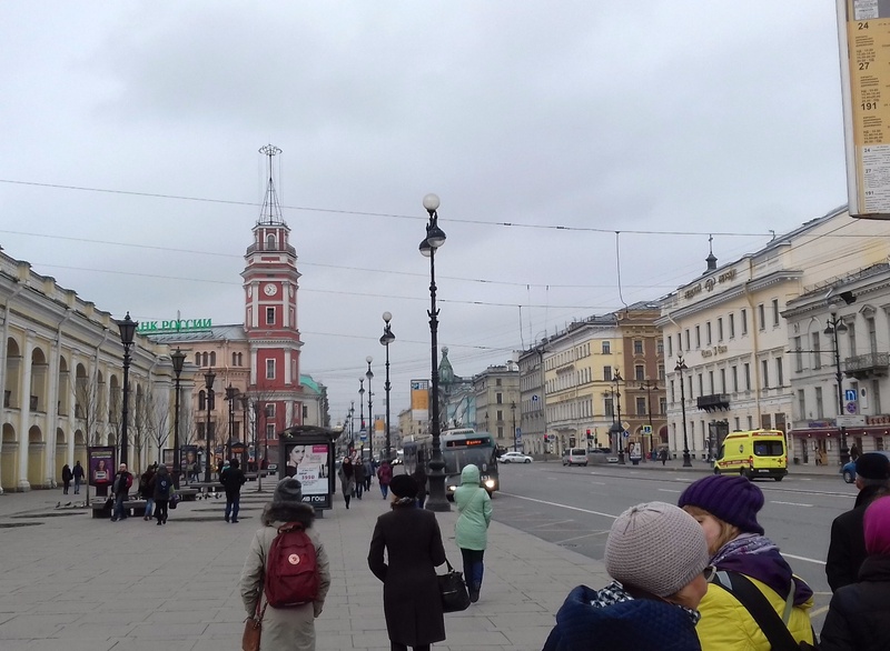 Foto. Peterburg. Linnavalitsuse hoone Nevski prospektil. 1891 rephoto