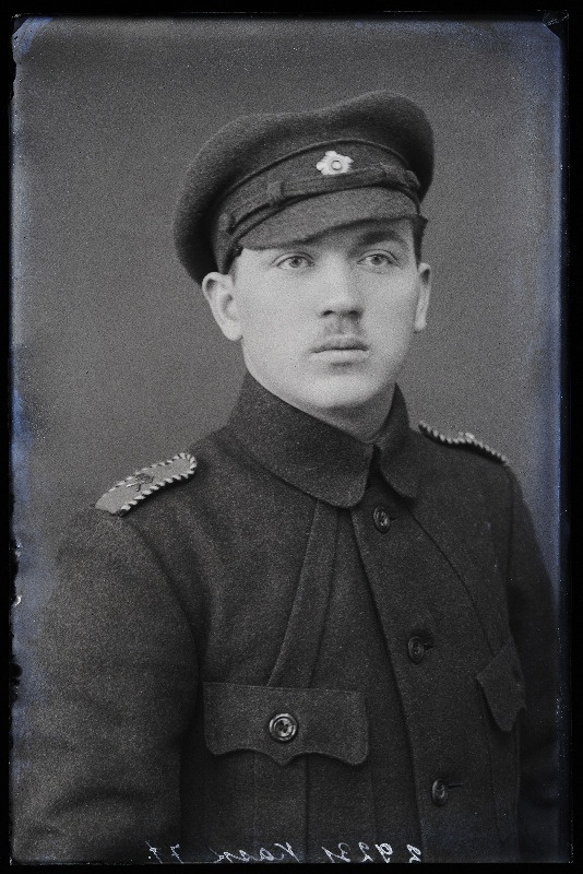 Sõjaväelane Kask.