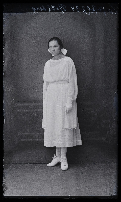 Leerilaps Salme Rothberg.