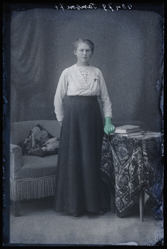 Anna Tamson, (Voltveti vald, Jaanimäe talu).