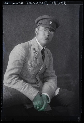 Sõjaväelane Treufeldt.  similar photo
