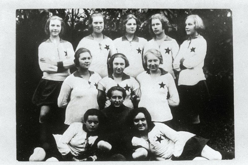 Töölisspordiseltsi "Spartacus" jalgpalli naiskond.