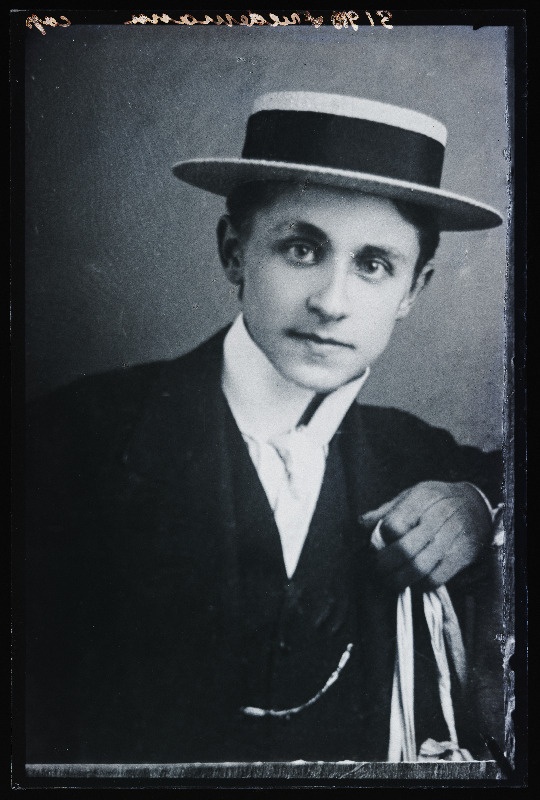 Mehe foto, (08.01.1920 fotokoopia, tellija Friedemann).