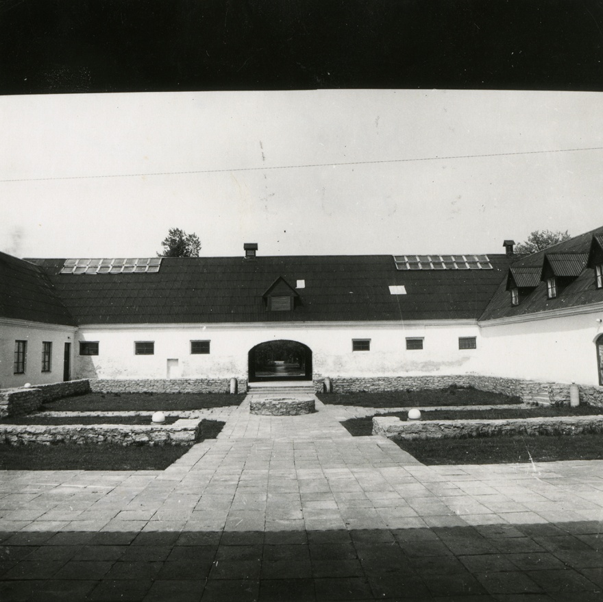 Padise keskuse hoov, vaade. Arhitekt Siiri Kasemets