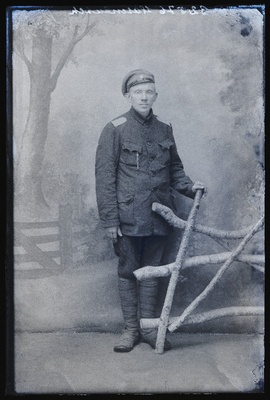 Sõjaväelane Hasenbusch.  duplicate photo