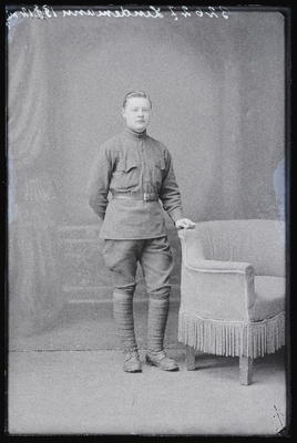 [Sõjaväelane] Lindermann, (Põltsamaa, Kimli maja).  duplicate photo
