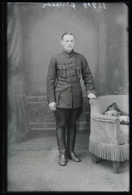 Sõjaväelane Jürisson.  duplicate photo