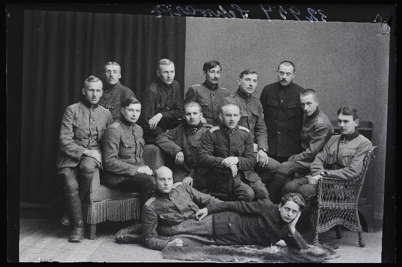 Grupp sõjaväelasi, (foto tellija Schwarz).