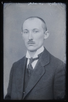 Nurk.  duplicate photo