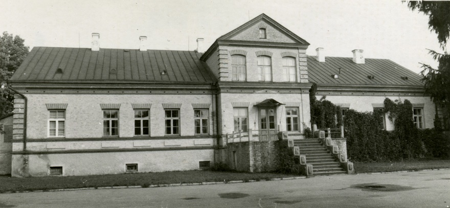 Adavere mõisa peahoone, vaade