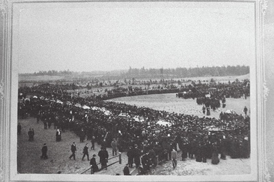16.10.1905.a. veretöö ohvrite matused Tallinnas. Matuserongkäik teel Rahumäele.  duplicate photo