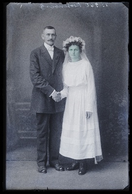 Noorpaar Rosenberg.  duplicate photo