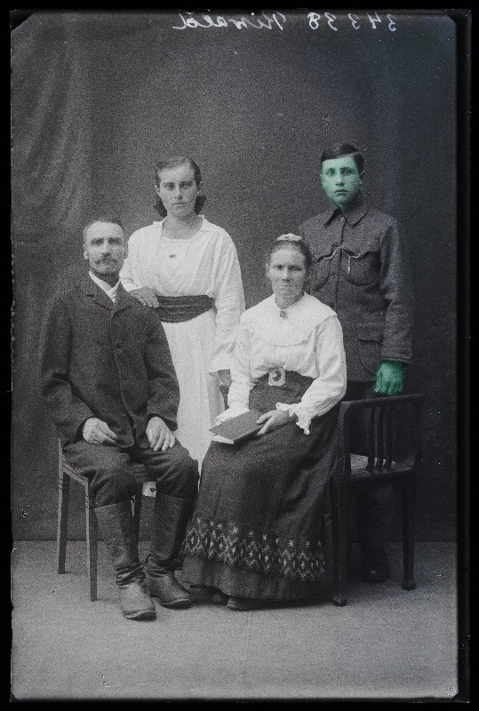 Perekond Riivald.