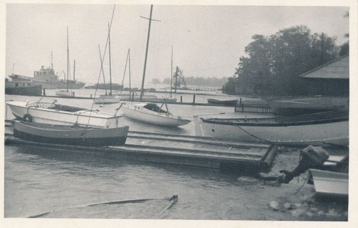 Foto. Vaade Haapsalu Vanas Sadamas olevatele paatidele tormi ajal. 6. aug. 1967. Fotogr. R. Kalk.