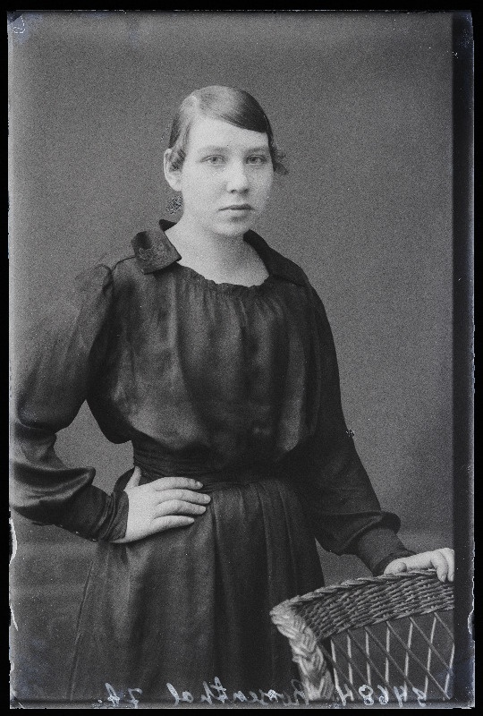 Alide Rosenthal.