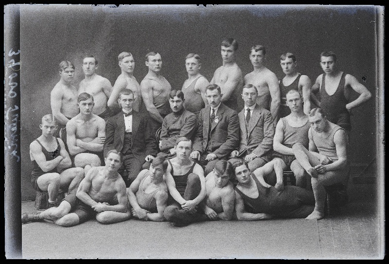 Viljandi spordiseltsi Tulevik liikmed.