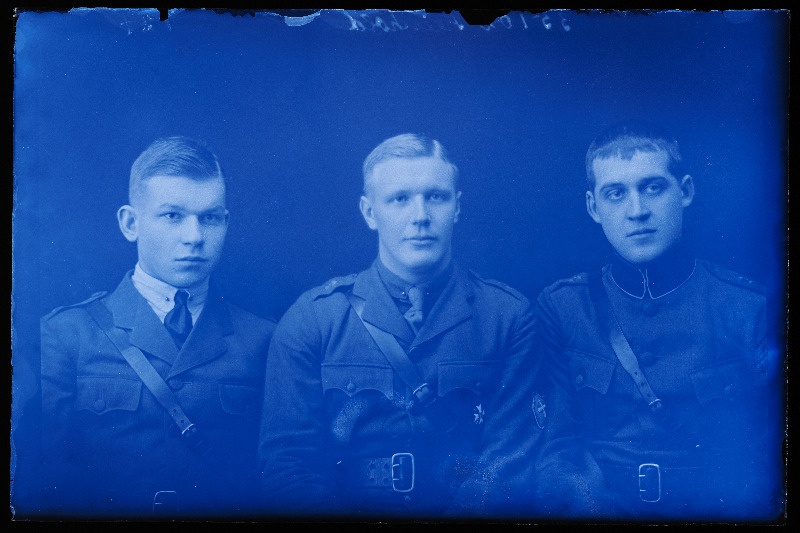 Grupp sõjaväelasi, (foto tellija Reinhold).