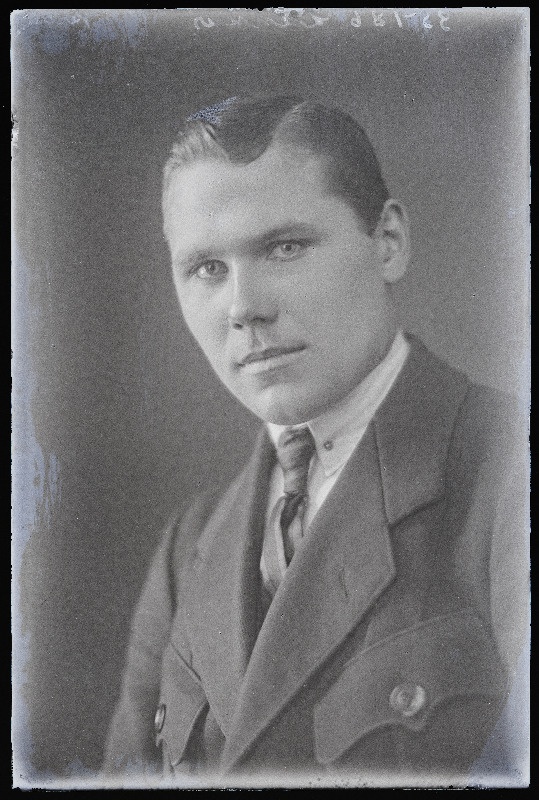 August Länkur.