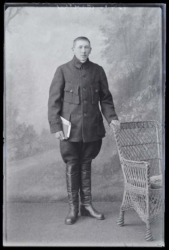 Leerilaps August Grossthal.