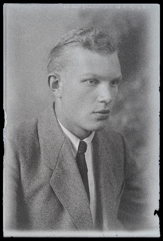Treufeldt.