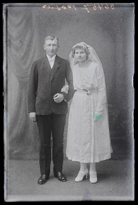 Noorpaar Pajur.  duplicate photo