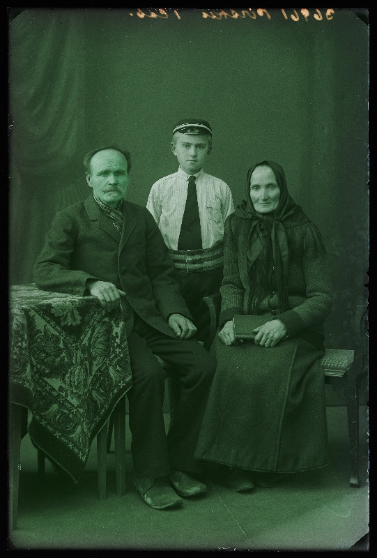 Vanapaar Pirsko [Pirsku] noormehega.