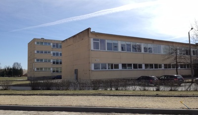 Tartu Annelinn: schoolhouse in Ülejõel, 3rd secondary school rephoto