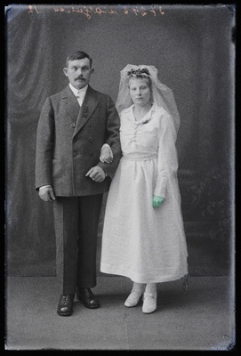 Noorpaar Margusson.  duplicate photo