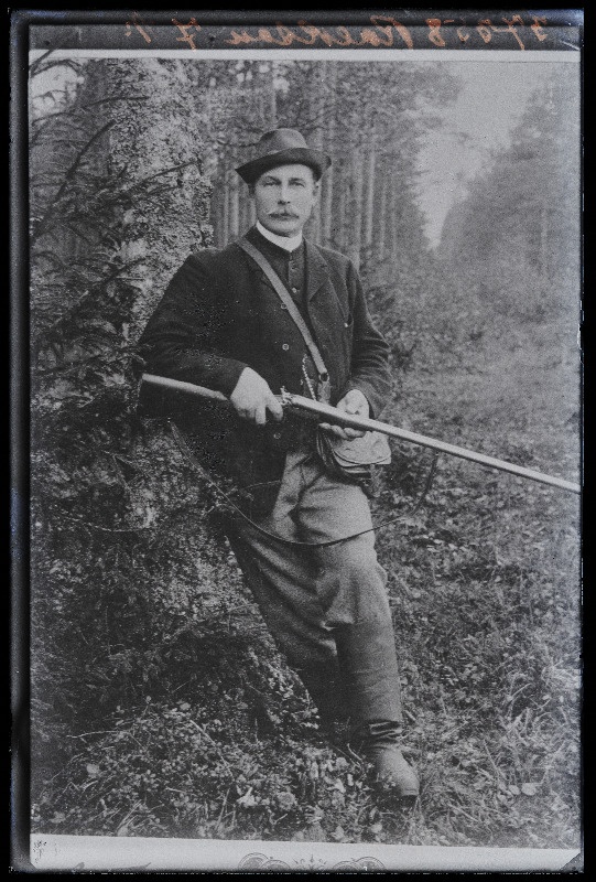 Jahimees metsas, (19.01.1922 fotokoopia, tellija Raekson).
