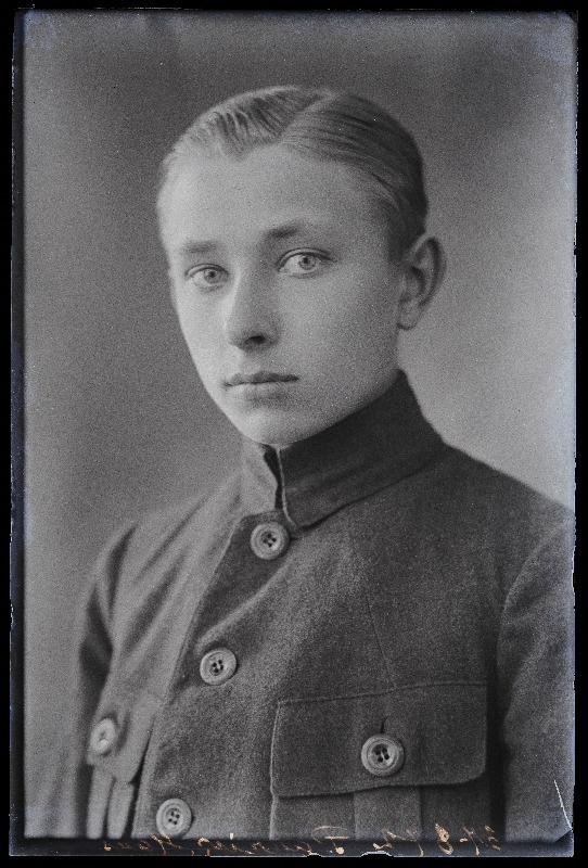 Hans Parrik.