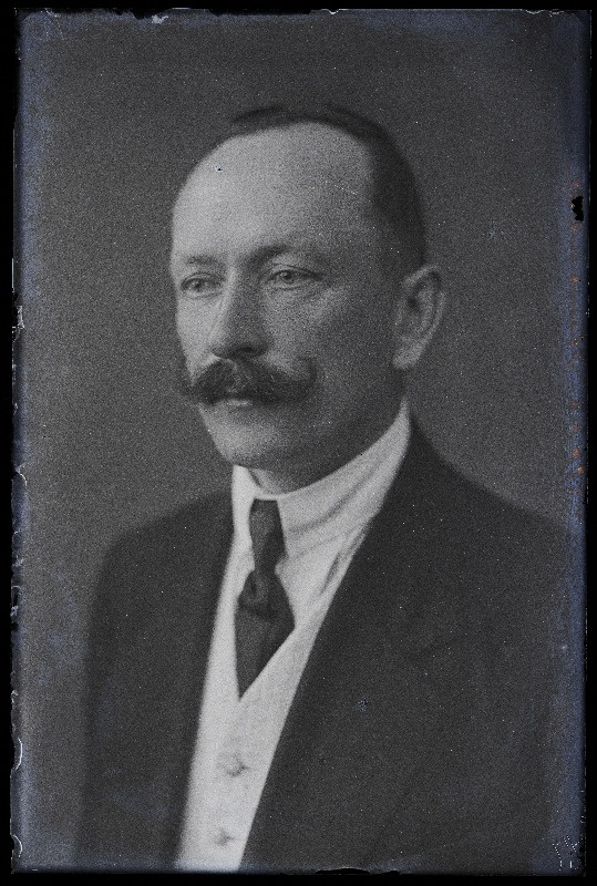 Sternberg.